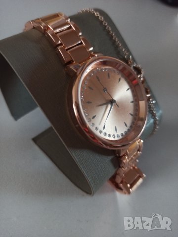 дамски часовник 36 мм,в цвят розово злато, снимка 3 - Дамски - 44059389