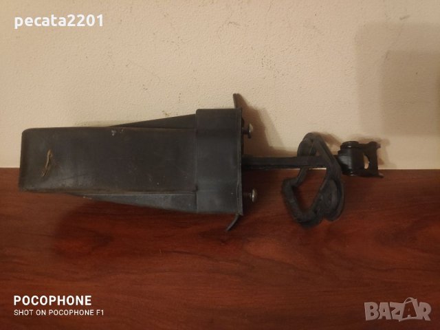 Продавам - оригинален обтегач задна дясна врата за БМВ 5