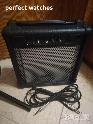 Електрическа китара Rocktile с кубе 15 W и свързващ аудио кабел , снимка 9 - Китари - 52913722