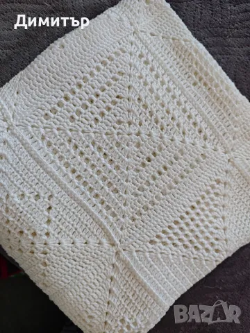 Неупотребявана плетена покривка 