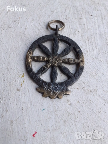 Стар бронзов медальон, снимка 2 - Антикварни и старинни предмети - 53388657