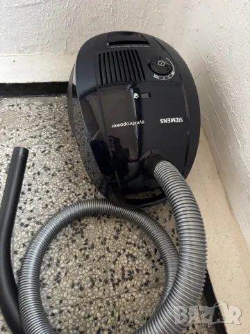 Прахосмукачка с Торба Siemens VBBS607V00, 700W, 4L!, снимка 3 - Прахосмукачки - 48241680