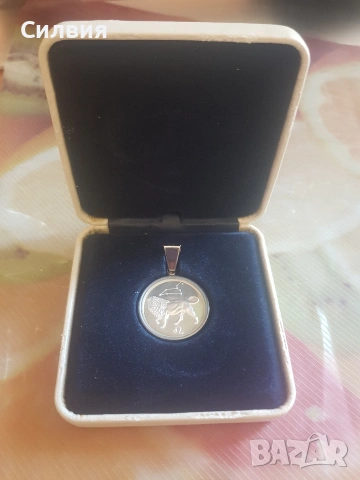 сребърен медальон, снимка 6 - Колиета, медальони, синджири - 53383291