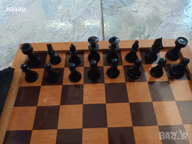 шах дъска със струговани дървени фигури, снимка 5 - Антикварни и старинни предмети - 50836936
