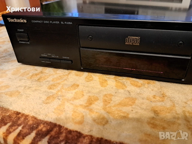 Продавам слим CD плеяр Technics SL-PJ 28A
