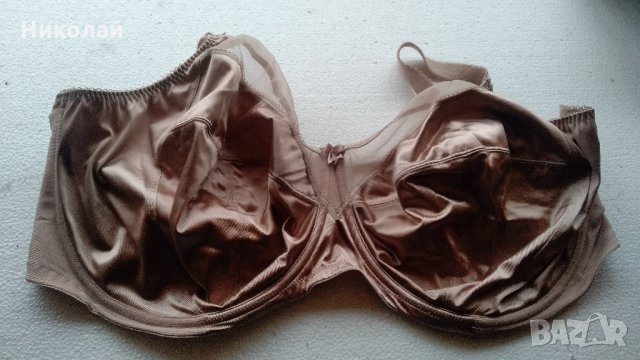 Огромен сутиен размер 100 Н