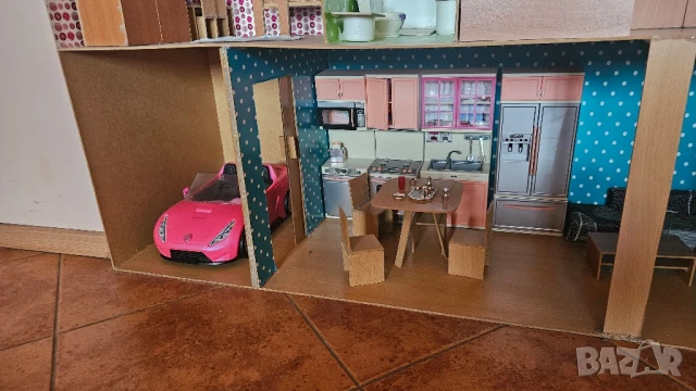 Къща за кукли Барби, ръчно изработена, снимка 10 - Кукли - 50799639