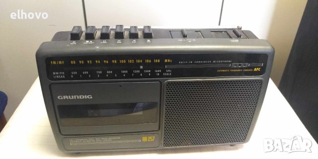 Радиокасетофон Grundig RR257, снимка 6 - Радиокасетофони, транзистори - 43363999