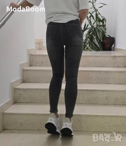 Дамски дънки , снимка 5 - Дънки - 48357562