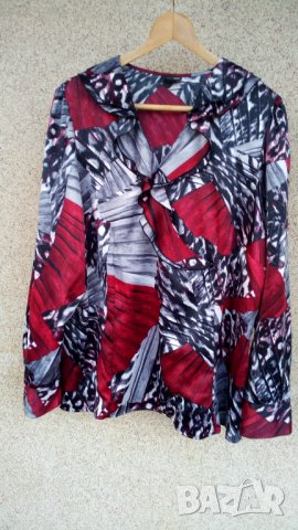 Дамска стилна блуза от цветен сатен с дълъг ръкав