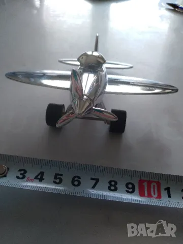 Метален сувенир самолет, снимка 3 - Антикварни и старинни предмети - 50152686