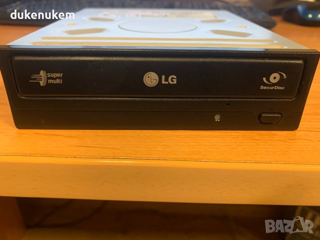 LG GH20NS10 Super Multi DVD Rewriter записвачка DVD±RW Drive, снимка 2 - Други - 43791693