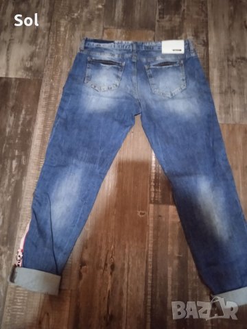 Нови дънки, снимка 2 - Дънки - 35657472