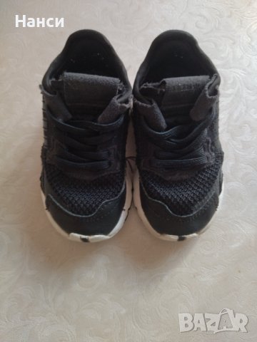 Оригинални маратонки Адидас 20 номер , снимка 5 - Детски маратонки - 37549311