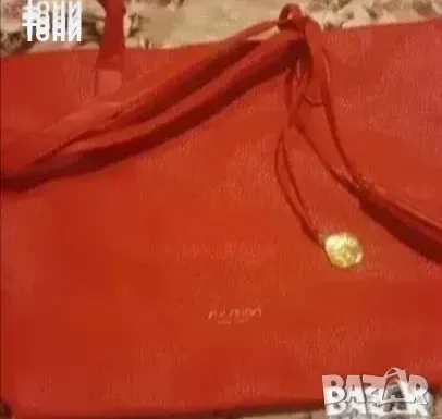 SHISEIDO Оригинал Нова Кожена Дамска Чанта , снимка 6 - Чанти - 49525134