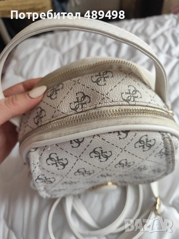 Малка дамска раница Guess , снимка 4 - Раници - 53368897