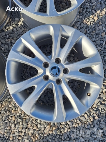 5x112.17цола 7.5j ET49. оригинални Шкода, снимка 4 - Гуми и джанти - 52242888