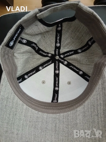 Шапка Upfront, снимка 2 - Шапки - 42316062