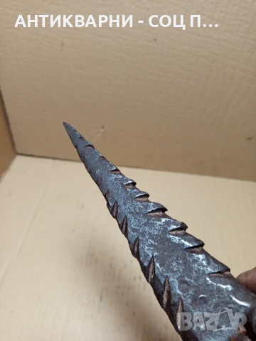 Соц Стар Ръчно Кован Клин За Цепене На Дърва Трупи Тегло 2.350кг., снимка 4 - Антикварни и старинни предмети - 51370671