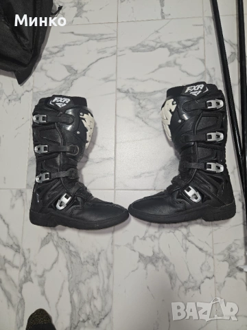 Кросови ботуши 42, снимка 2 - Спортна екипировка - 53508046