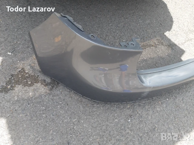 Задна броня тъмно сив металик голф 5, снимка 4 - Части - 51142818