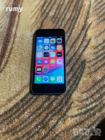 Продавам iPhone 5s 
