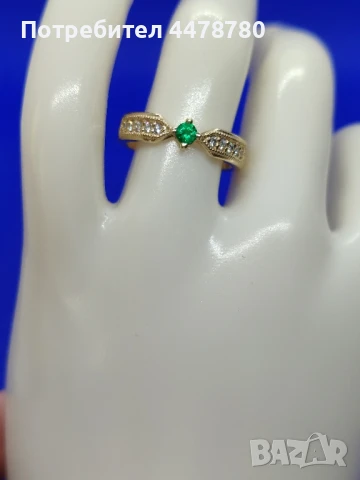 Златен пръстен с Колумбийски изумруд и диаманти , снимка 3 - Пръстени - 50475844