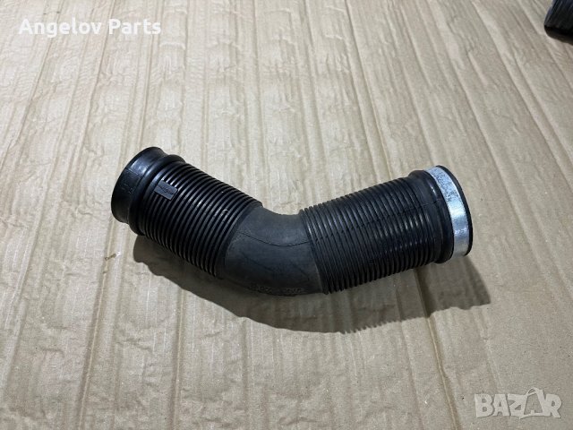 Въздуховода на филтърната кутия за VW Golf 3 1.6 (75 коня)