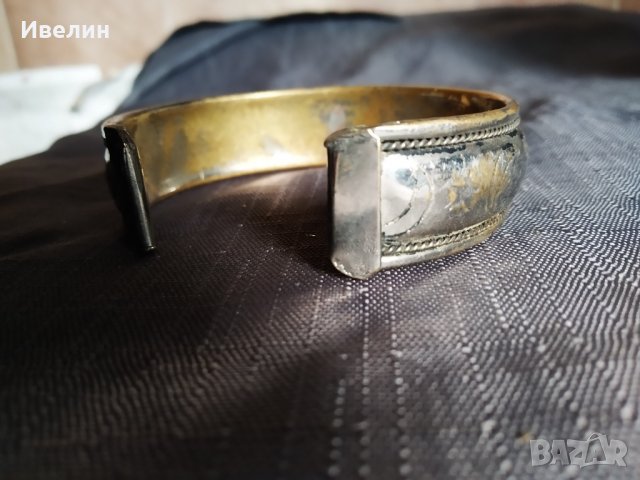 стара метална гривна, снимка 2 - Гривни - 28990595