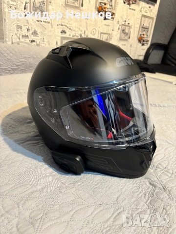 Fullface Каска за мотор Givi 50.9 размер - М, снимка 2 - Спортна екипировка - 52406947