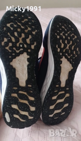 Nike детски маратонки за бягане , снимка 2 - Детски маратонки - 53149682