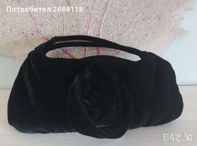 Чанта от черно кадифе 