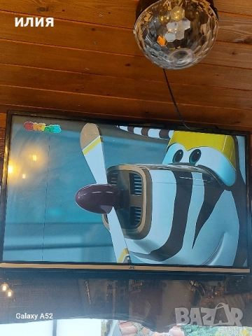 телевизор JVC 32", снимка 1