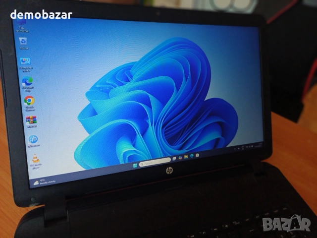 17.3' HP AMD A8/12GB РАМ/256GB SSD/Бат. 4 часа/Radeon R5, снимка 2 - Лаптопи за дома - 52052976