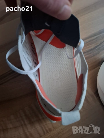 ON Running Cloudboom Strike , снимка 13 - Маратонки - 53456183