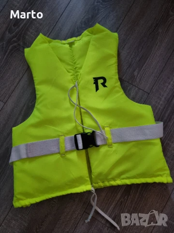 Спасителн жилеткa Compass и Regatta до 90 kg , снимка 5 - Водни спортове - 46204568