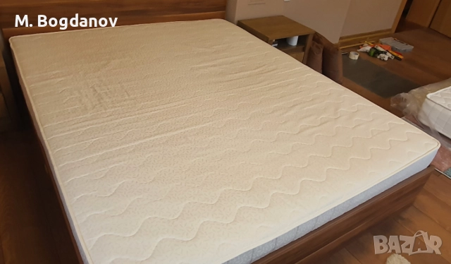 Двулицев матрак Екон 164х200 см, снимка 2 - Матраци - 52953429