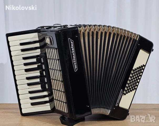 Акордеон Weltmeister Stella 