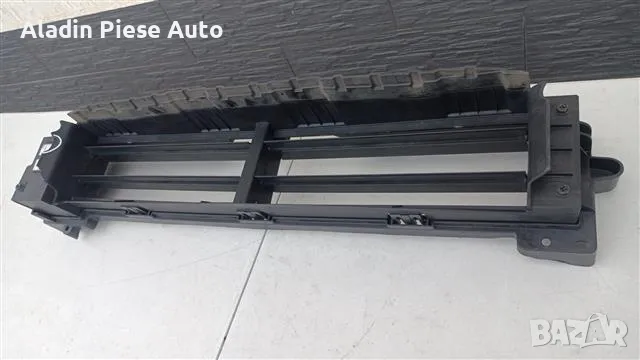 Kia Ceed активна решетка година 2018 2019 2020 2021 2022 код 86958-J7000, 86961-J7000 , снимка 4 - Аксесоари и консумативи - 50355636