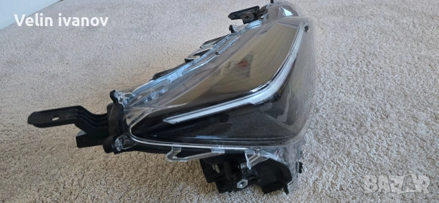 десен fuul led фар за тойота ярис крос, снимка 2 - Части - 53040120