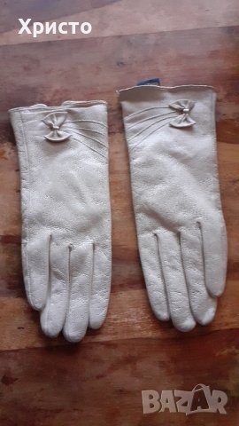 дамски бежови ръкавици от високо качествената еко кожа Кориум CORIUM, снимка 1 - Ръкавици - 43534286