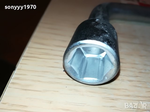 ключ гуми 17мм 0501231048, снимка 2 - Аксесоари и консумативи - 39195998