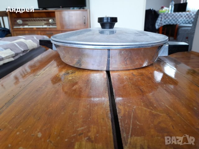 Стар алуминиев тиган,тенджера, снимка 2 - Антикварни и старинни предмети - 32550857