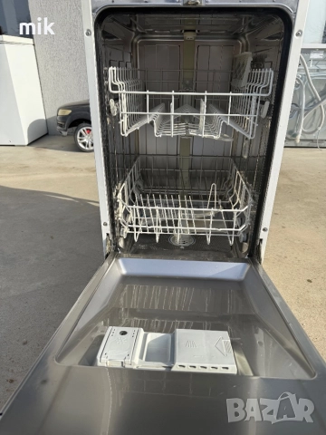 Съдомиялна Bosch 45 см за вграждане под плот, снимка 4 - Съдомиялни - 52834720