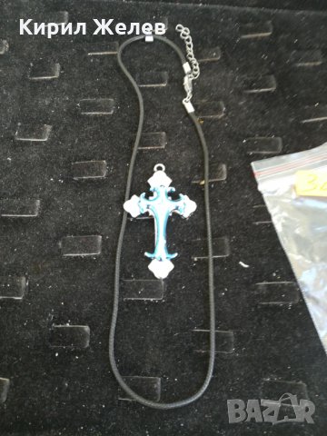 Силиконова верижка с кръст  красиви