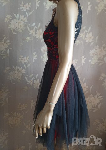 Нова италианска рокля в черно и червено, тюл и дантела М, снимка 11 - Рокли - 43601366