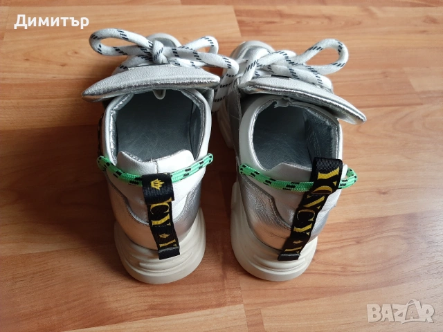 Продавам дамски боти, снимка 4 - Дамски боти - 53031162