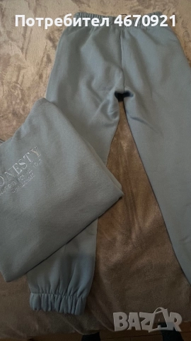 Дамски костюм от полар в син цвят, яке овърсайз, панталон размер S-M, снимка 6 - Спортни екипи - 52679939