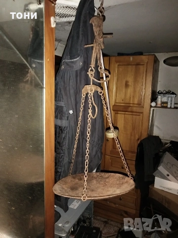 антикварен кантар