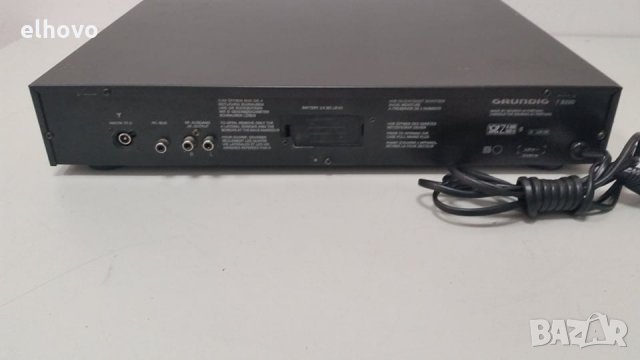 Стерео тунер Grundig T8200, снимка 7 - Ресийвъри, усилватели, смесителни пултове - 28870343